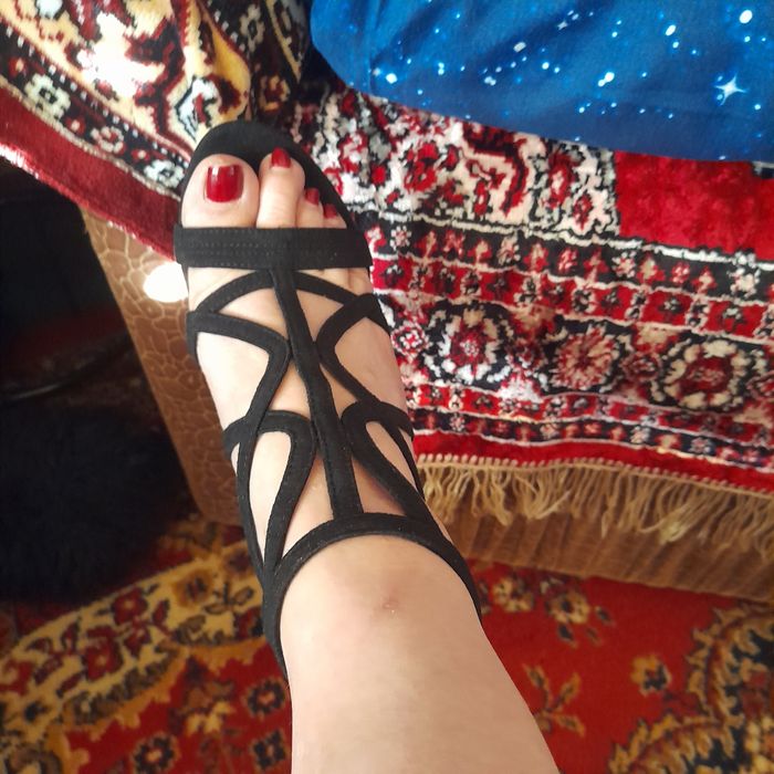 Продам туфли-босоножки вечерние