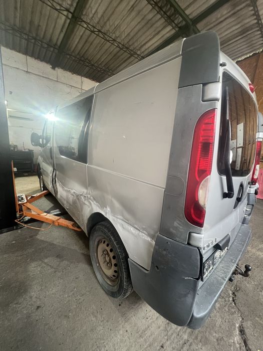 De vanzare opel vivaro Avariat