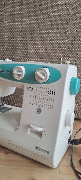 Masina de cusut minerva 32 cusaturi