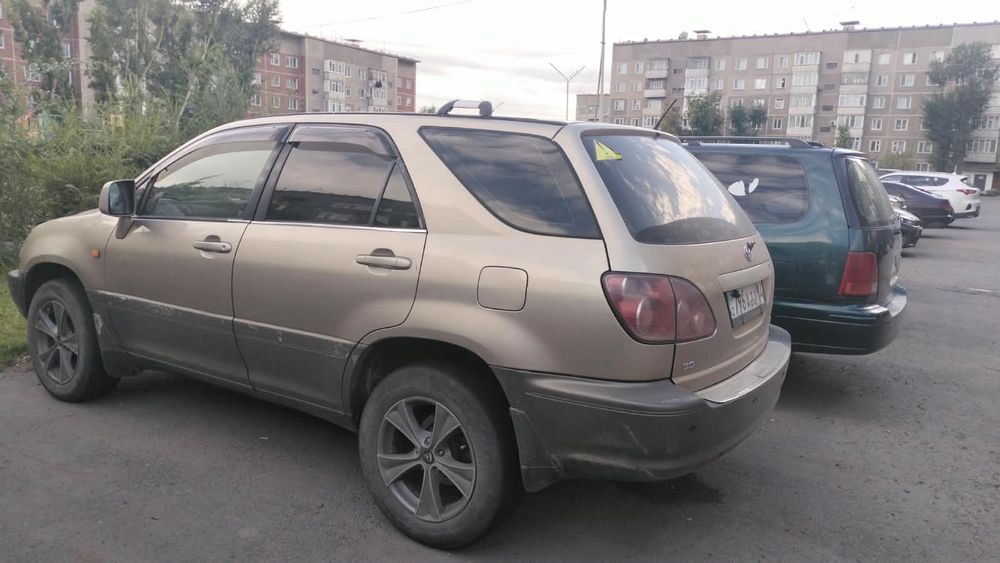 Продам Тойота Хариер