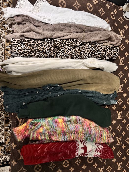 Вещи по 1500 тенге каждая