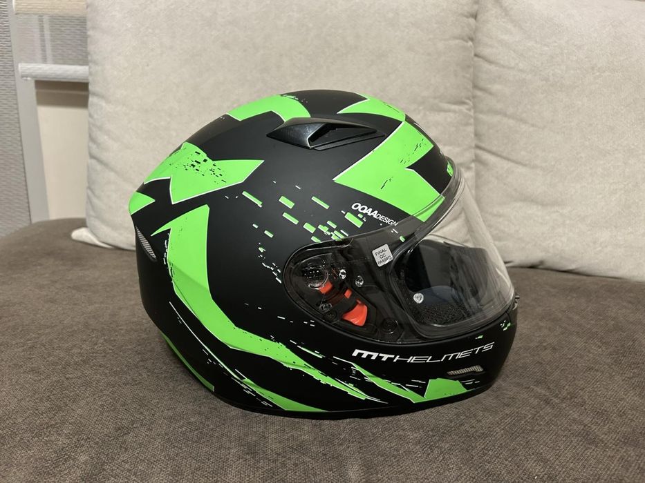 Каска за мотор Mthelmets L размер