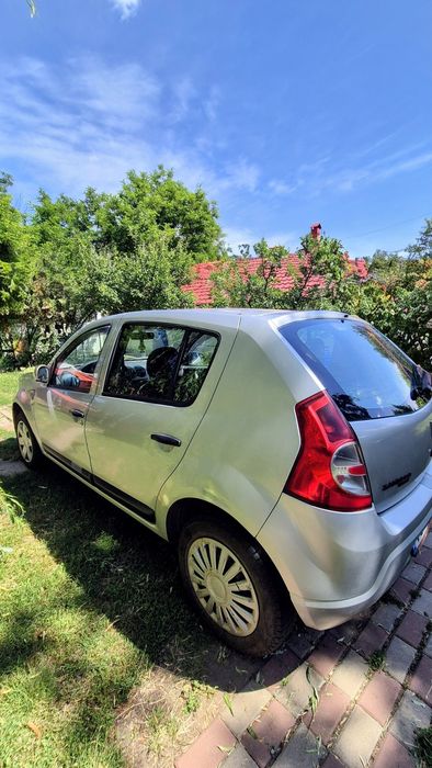 Dacia Sandero 2010 | 1.4 Benzina | Unic Proprietar RO | AC Functional | 2 Seturi Anvelope | judetul Vaslui