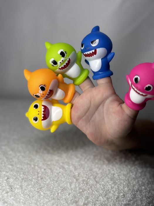 Развивающие игрушки для детей Бэби Шарк