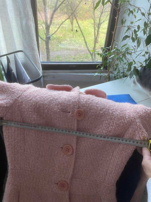 Продавам чисто нови дамски палта