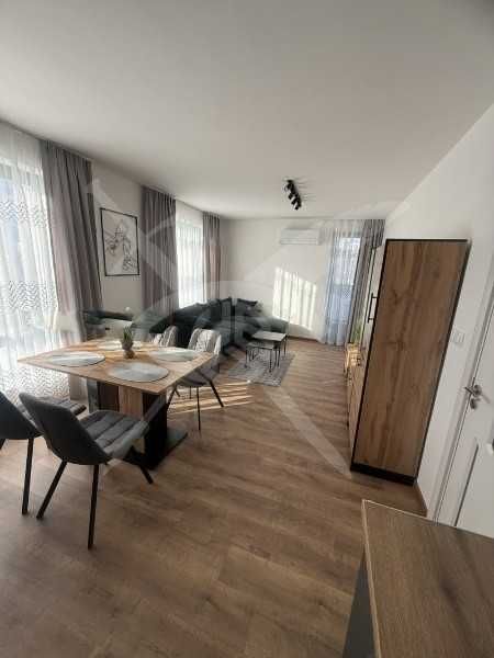 Дава се под наем тристаен апартамент в Център! 11837591