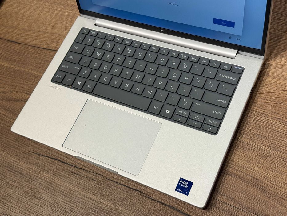 Laptop Business HP EliteBook 8 G1 14-inch Touch Intel Ultra 7 255H 64GB Ram 1TB SSD Windows 11 Pro