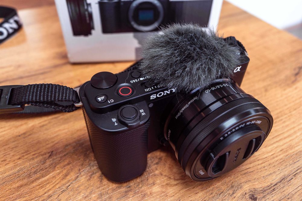 Sony ZV-E10 16-50mm Рассрочка Магазин Red Geek