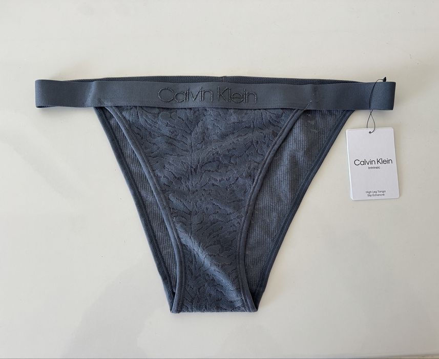 Calvin Klein M размер, Л размер