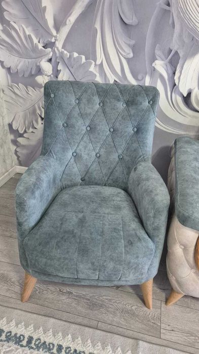 Комплект диван и креслы