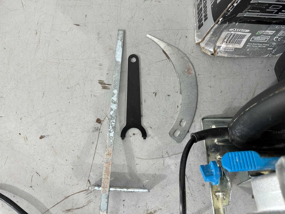 Ръчен циркуляр - PB 1200 W