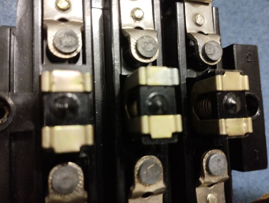 Продам пускатель ПМЕ 211