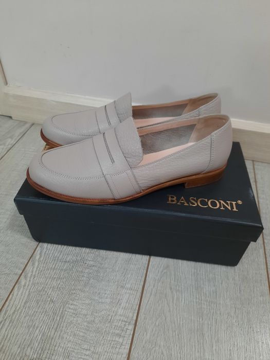 Лоферы кожаные 38 размер