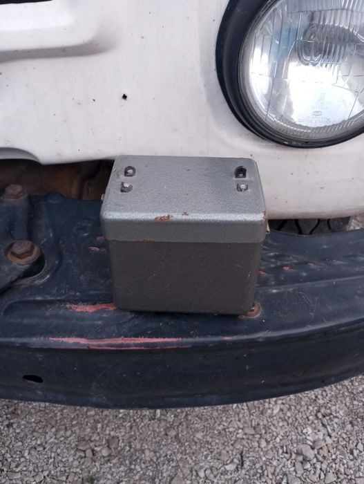 Металлическая шкатулка