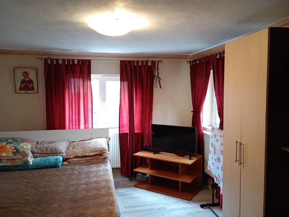 2 corpuri casa in Brătășanca Prahova