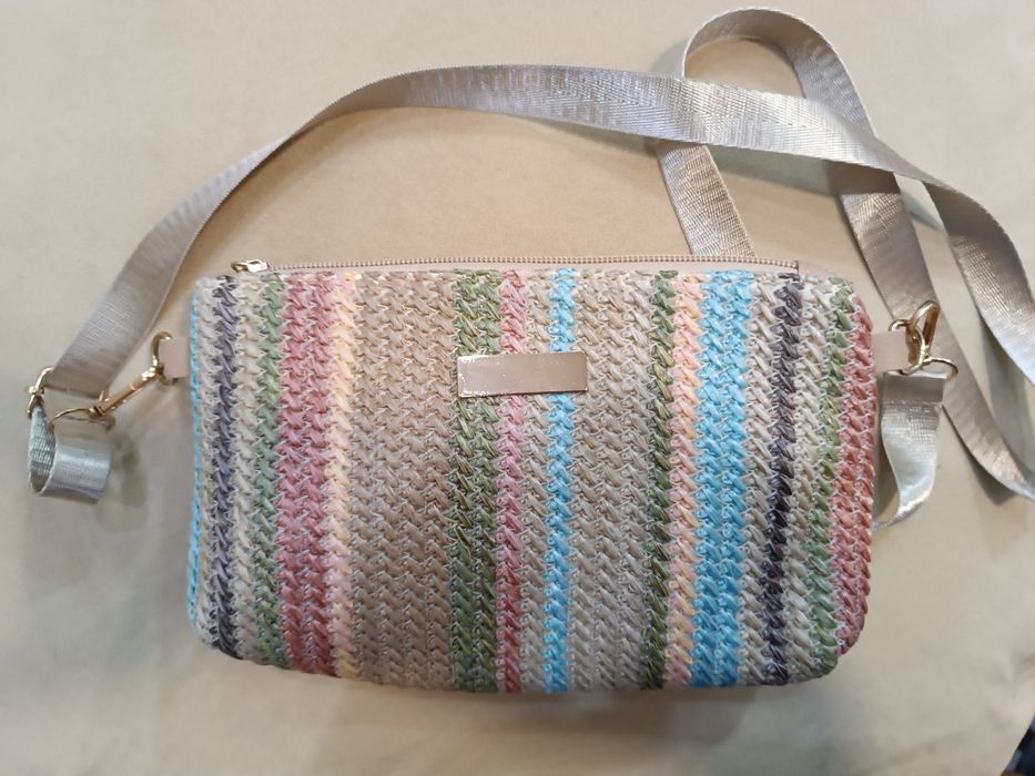 Малка дамска чанта