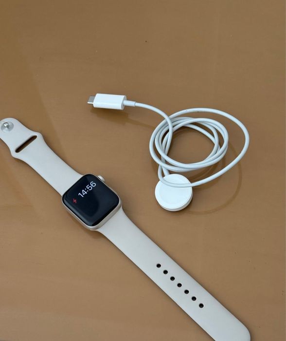 Продаются Apple Watch в хорошем состоянии.