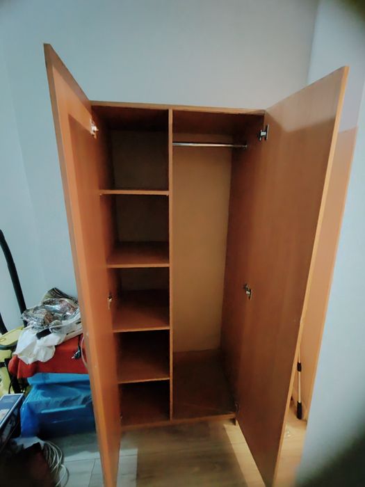 Шкаф маленький бу