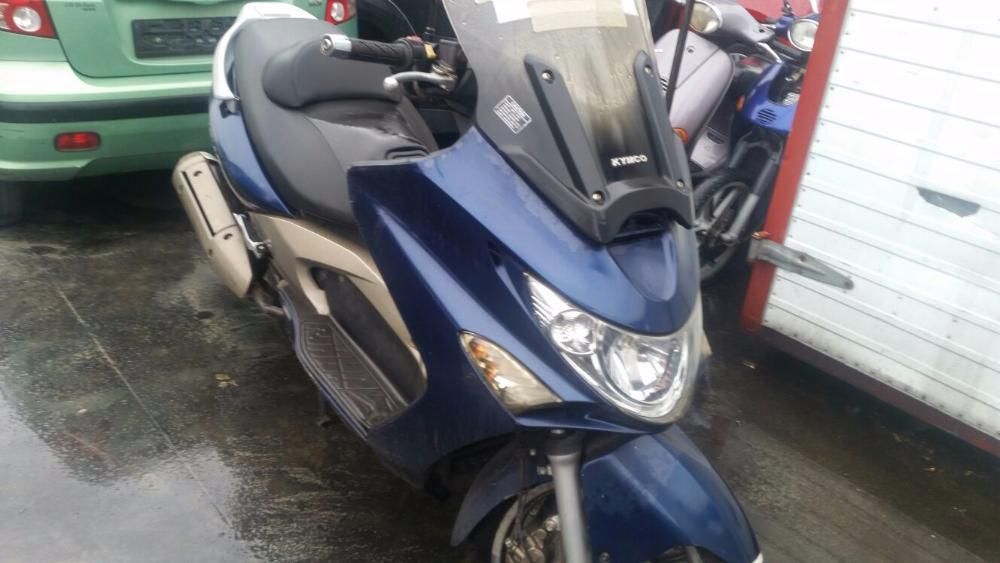Мотоциклет,скутер Кимко Ексайтинг( Kymco Xciting) 250-500на части
