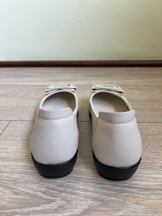 Balerini crem de piele