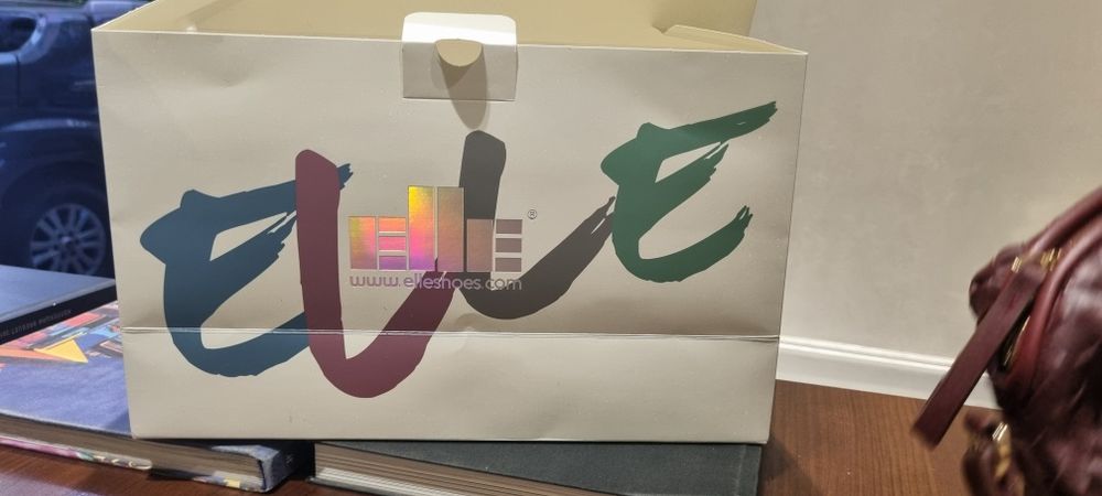 Продаю сумки фирма Elle. Сайт elleshoes.com