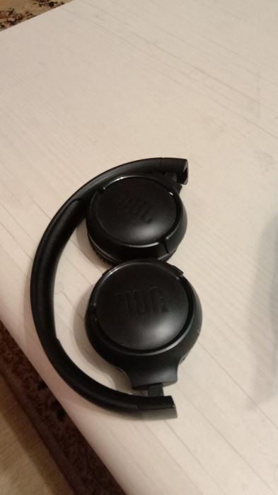 Без проводные наушники