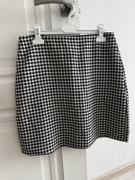 Кароткие юбки по 2000