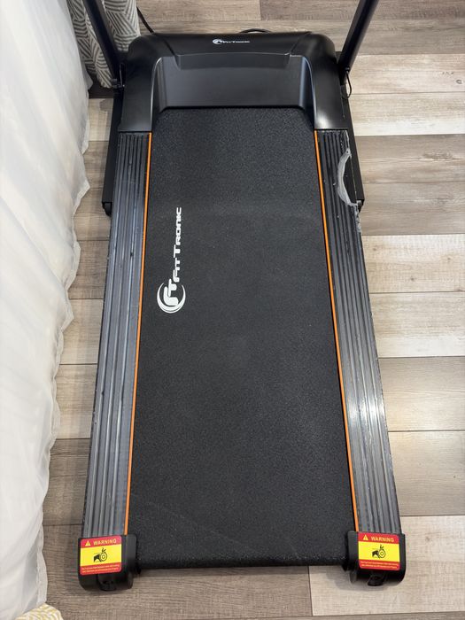 Banda de alergat electrica FitTronic D30 Noua, pliabilacu BT si USB