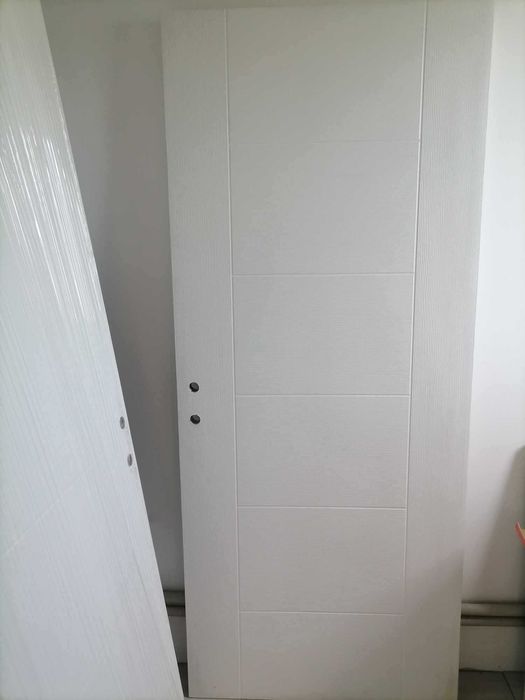 Интериорни врати