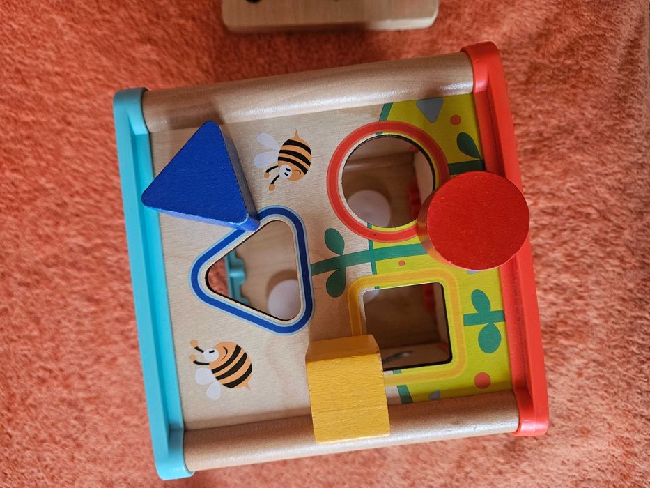 Vand jucarii de plus Catelusa vorbitoare, Maimuta interactiva, Sonic