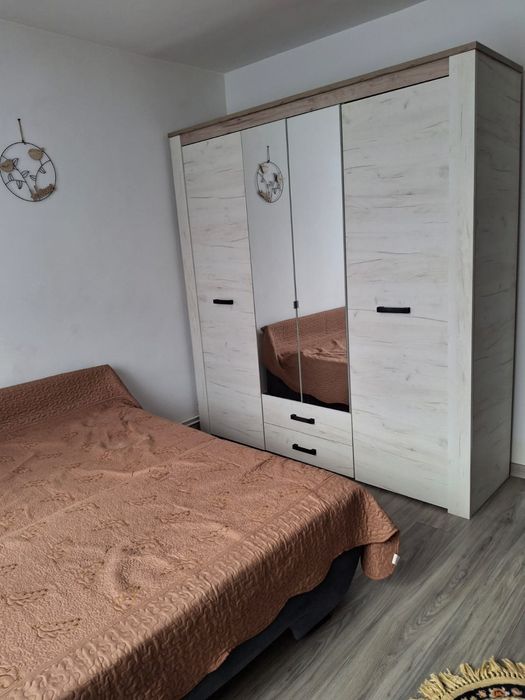 Dau in chirie apartament cu 2 camere, peste drum de Supeco