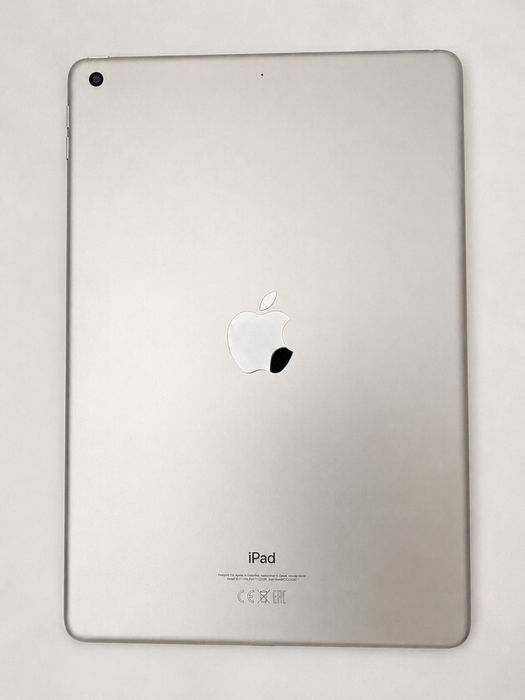 iPad generația a 9-a, 64GB, Wi-Fi,