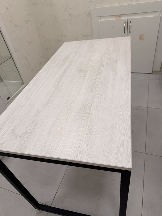 Офисный стол сотилада иккита бор