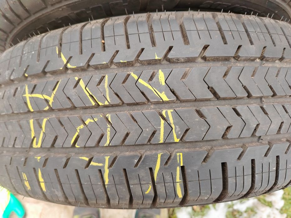 Гуми за Бус 215 /65/16С