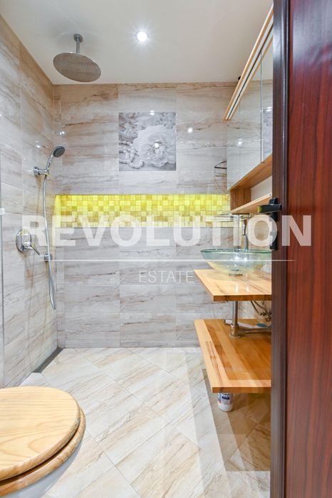 Продава се Тристаен апартамент в София, Люлин 9 - 84 кв.м за 1451 €/кв.м - Снимка #8