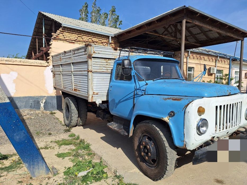 Газ-53 автомашинаси сотилади булиб беришга хам берилади