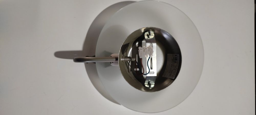 Продам светильник импортный