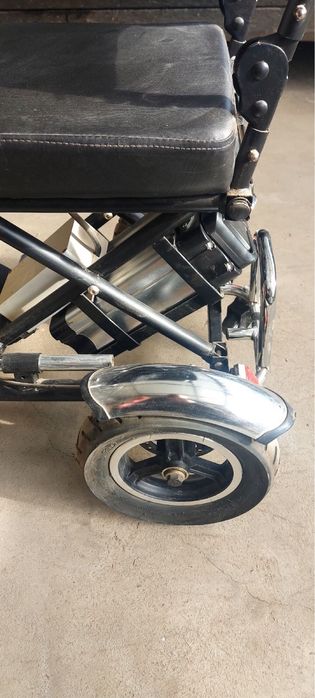 Триколка - 350 €