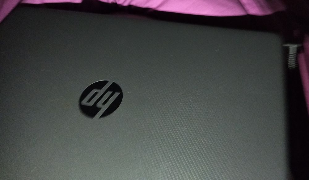 Продавам HP laptop