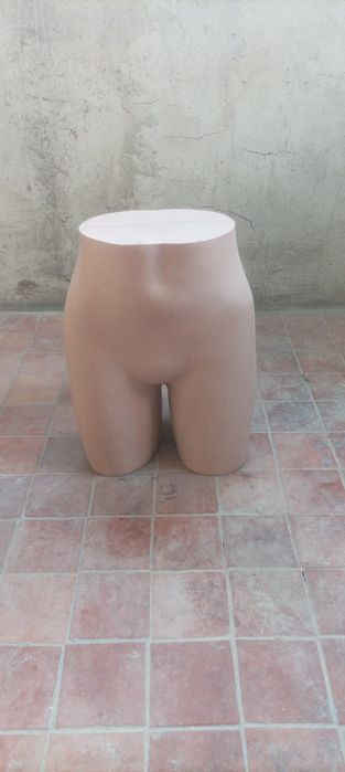 Манекени торс за  бельо