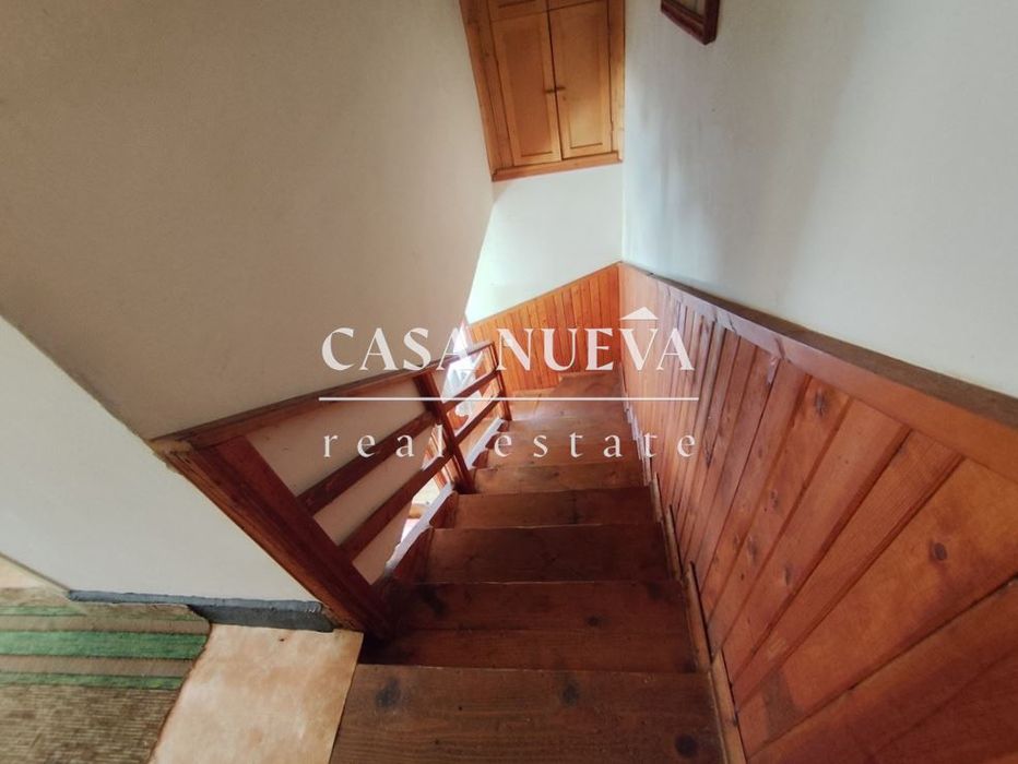 Къща в с.Реяновци, гр.Трън