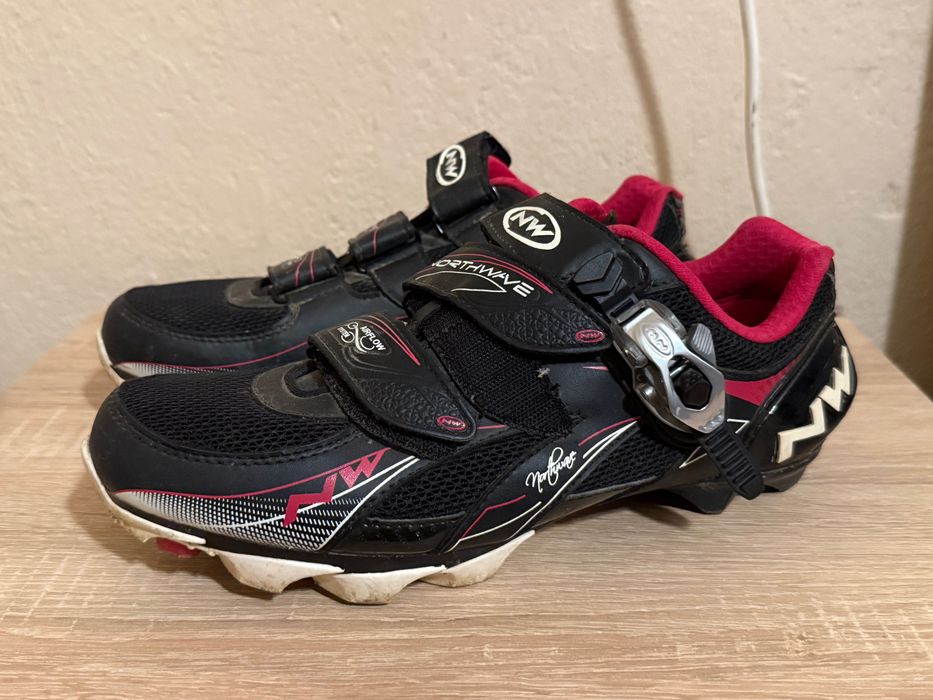 Продавам шпайкове northwave номер 42