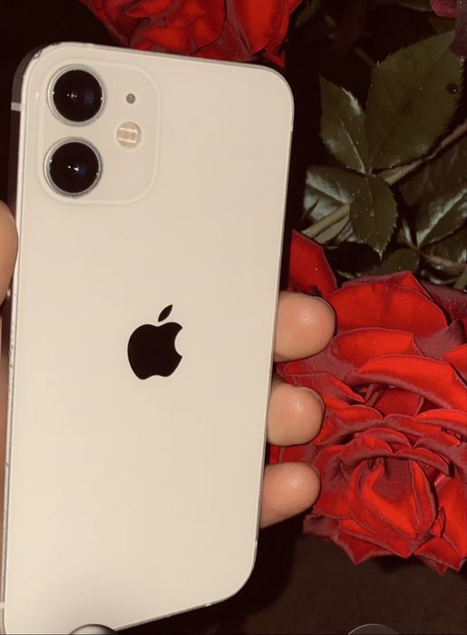 iphone 12 mini yaxwi holatda ochlmagan radnoy hamasi