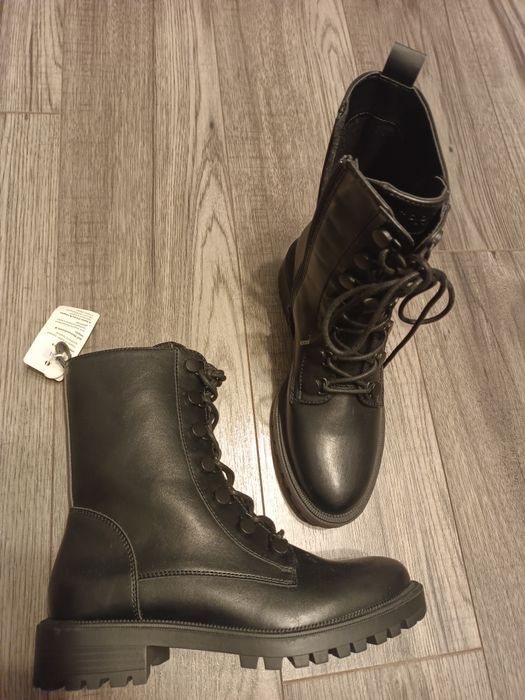 Ghete Esprit, marime 36