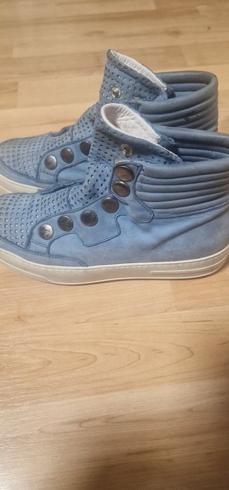 Италиански кожени кецове + подарък колан – оригинални, размер 35/36