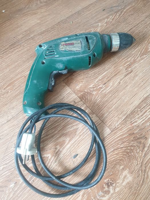 Дрель  шуруповерт