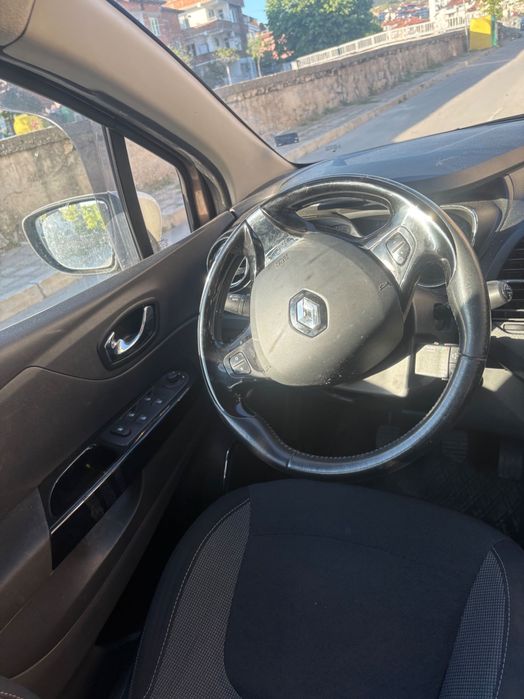 Renault Captur Първи собственик закупено от Рено Благоевград