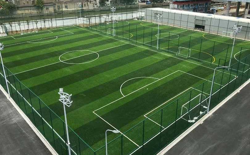 Мини футбольные поля и спорт площадки под ключ