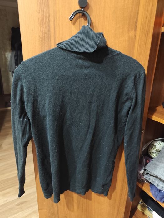 Куртка, футболка, свитер