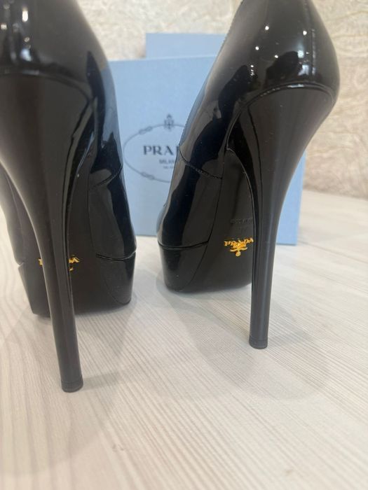Туфли Prada оригинал 37 размер, Италия